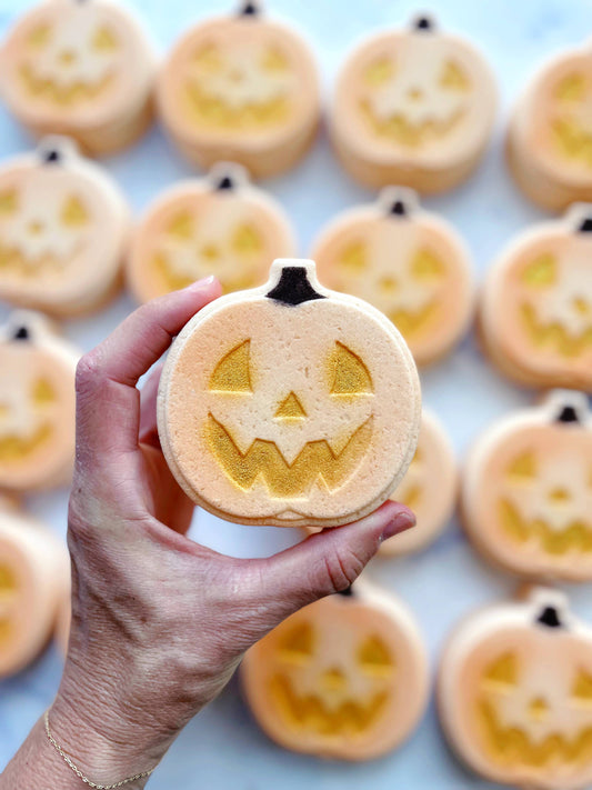 Jack-O-Lantern Bath Bomb