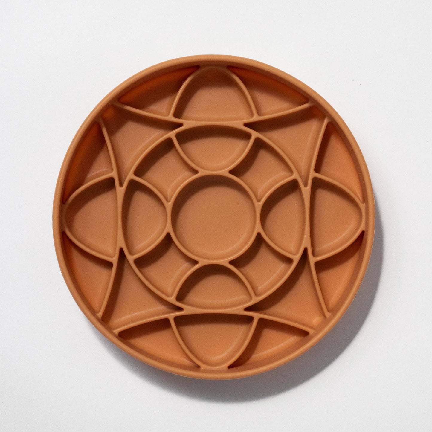 Circulo Slow Feeder Bowl : Nutmeg | Dogged