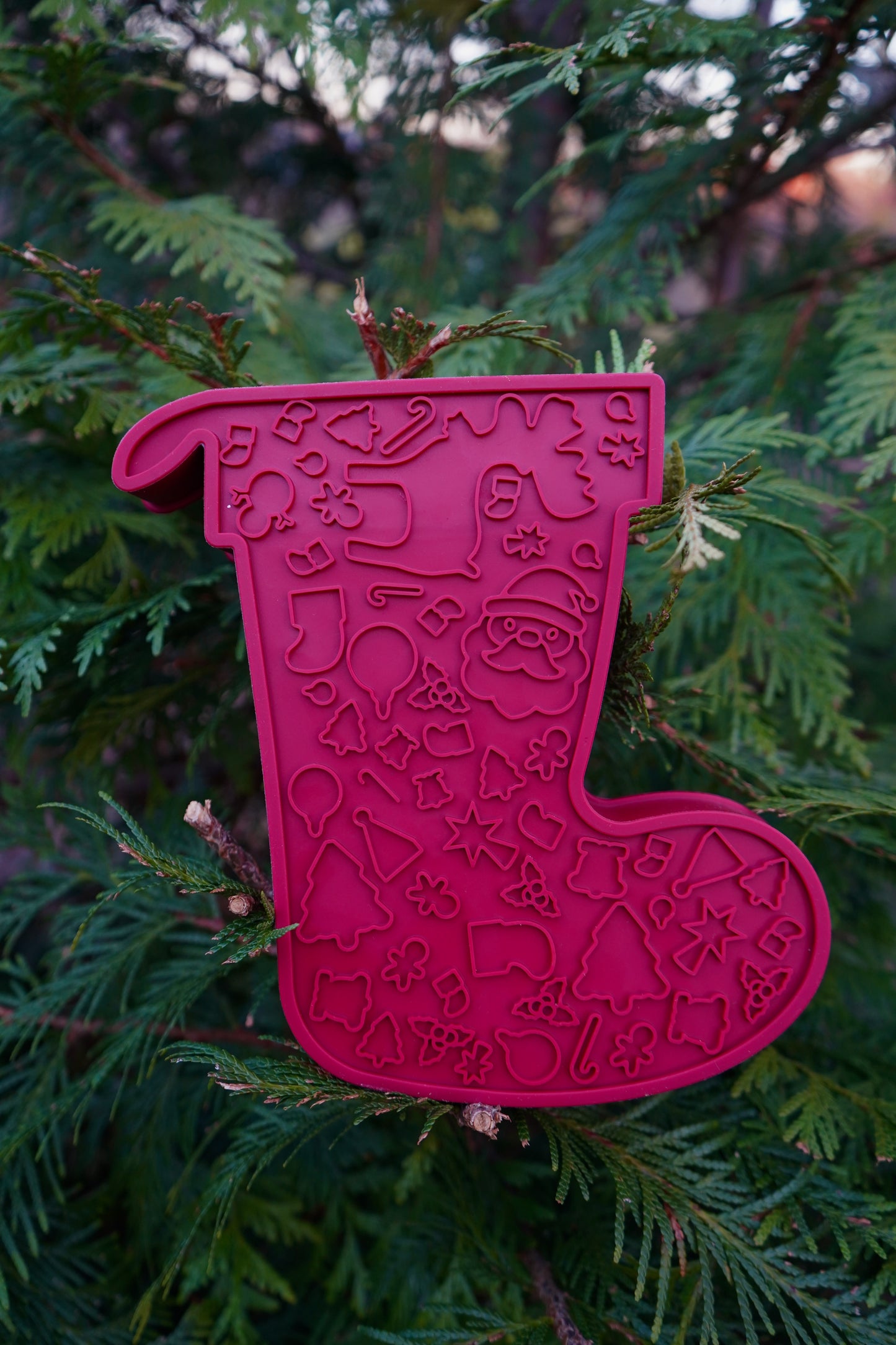 Santa's Stocking Slow Feeder Bowl