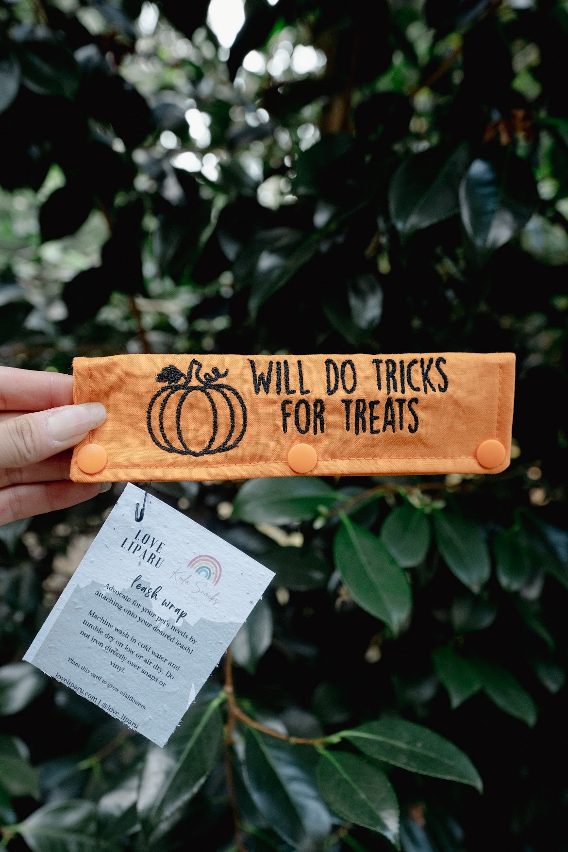 Koda Snacks x Love Liparu Leash Wrap | Will Do Tricks for Treats