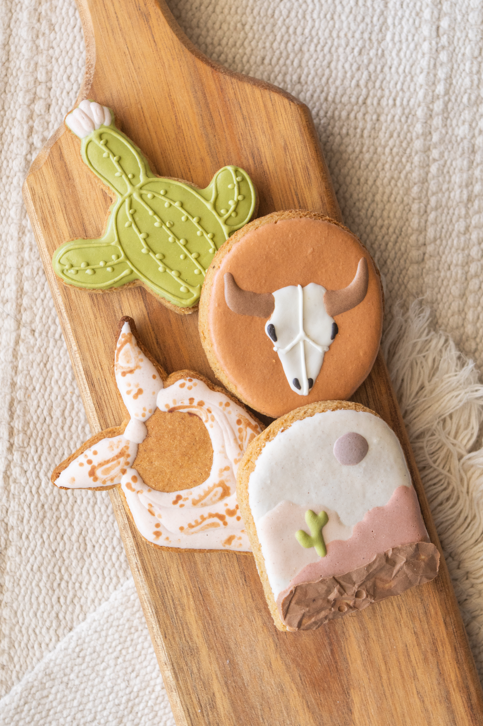 The Desert Dreamer Biscuit Set | Barkley & Blue