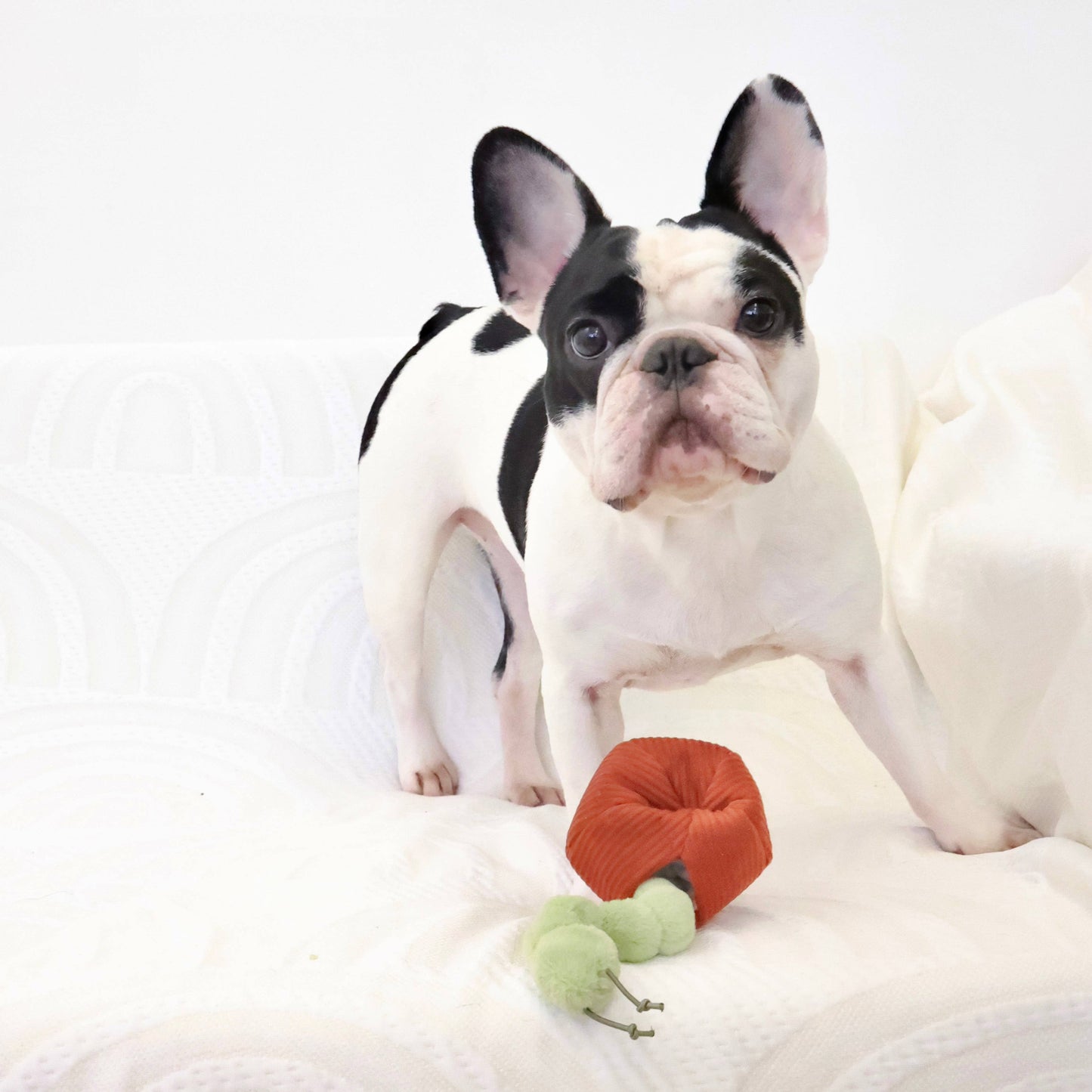 APPLE/ ENRICHMENT TOY SET// SNUFFLE TOY | Lambwolf Collective