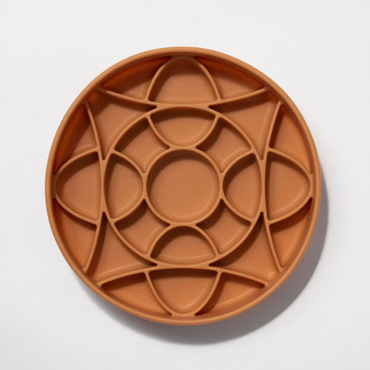 Circulo Slow Feeder Bowl : Nutmeg | Dogged