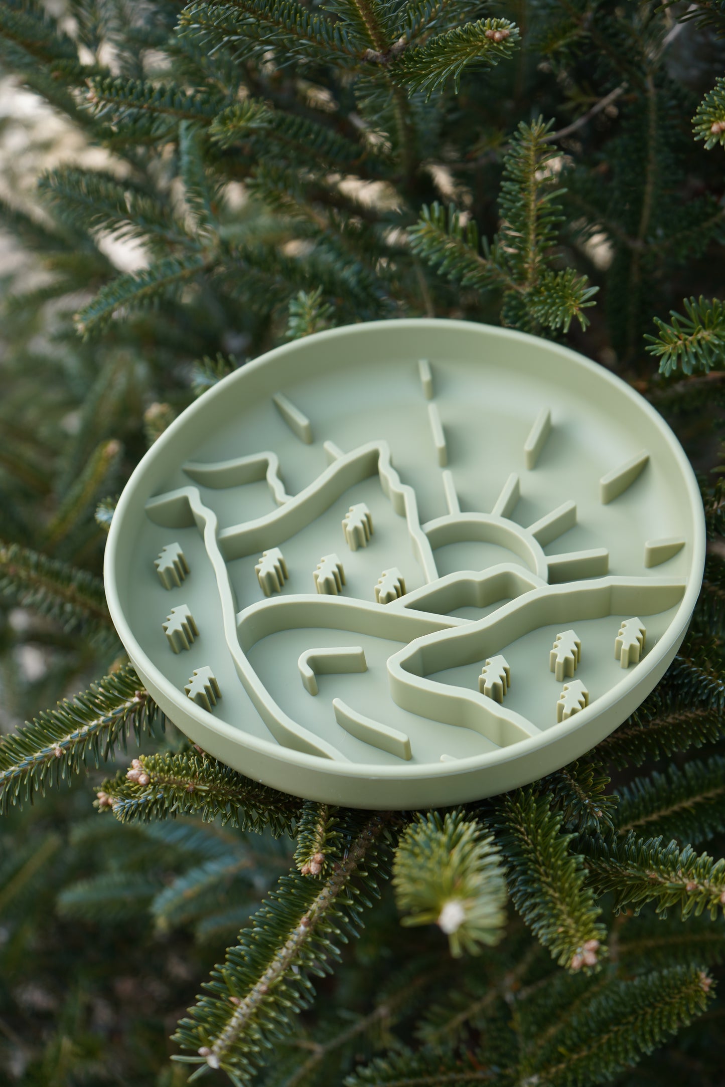 Mountainscape Slow Feeder Bowl - Fern Green